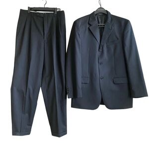 JNY Jones of New York 2-Piece Black Wool Suit.